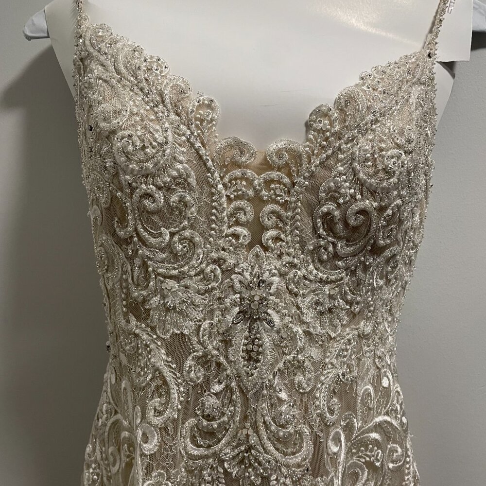 Allure Bridal Gown Style 9501 - Picture 4 of 14